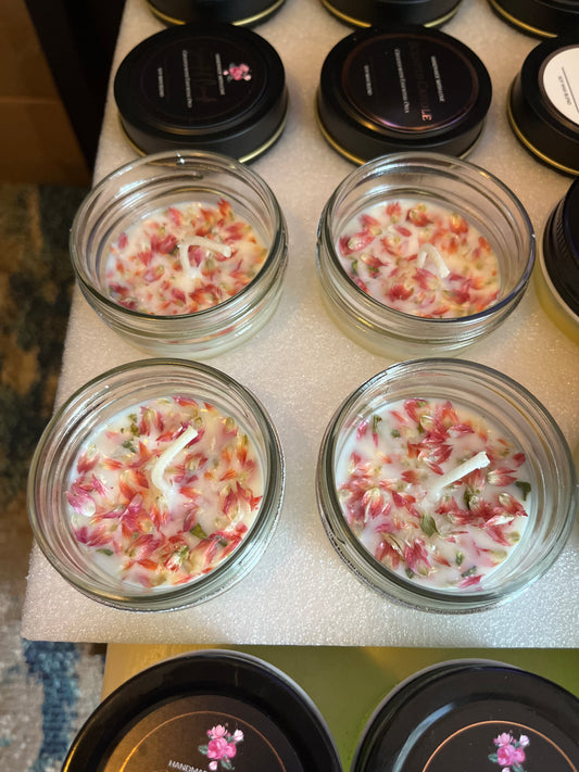 Wildflower Sprinkled Strawberry Colada Aromatherapy Candle